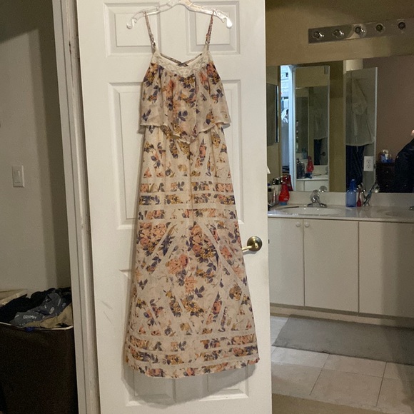 Long spring dress - Picture 1 of 4